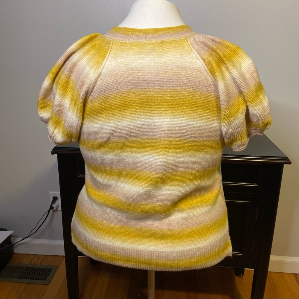 Universal Thread Short Sleeve Sweater - Picture 2 of 3